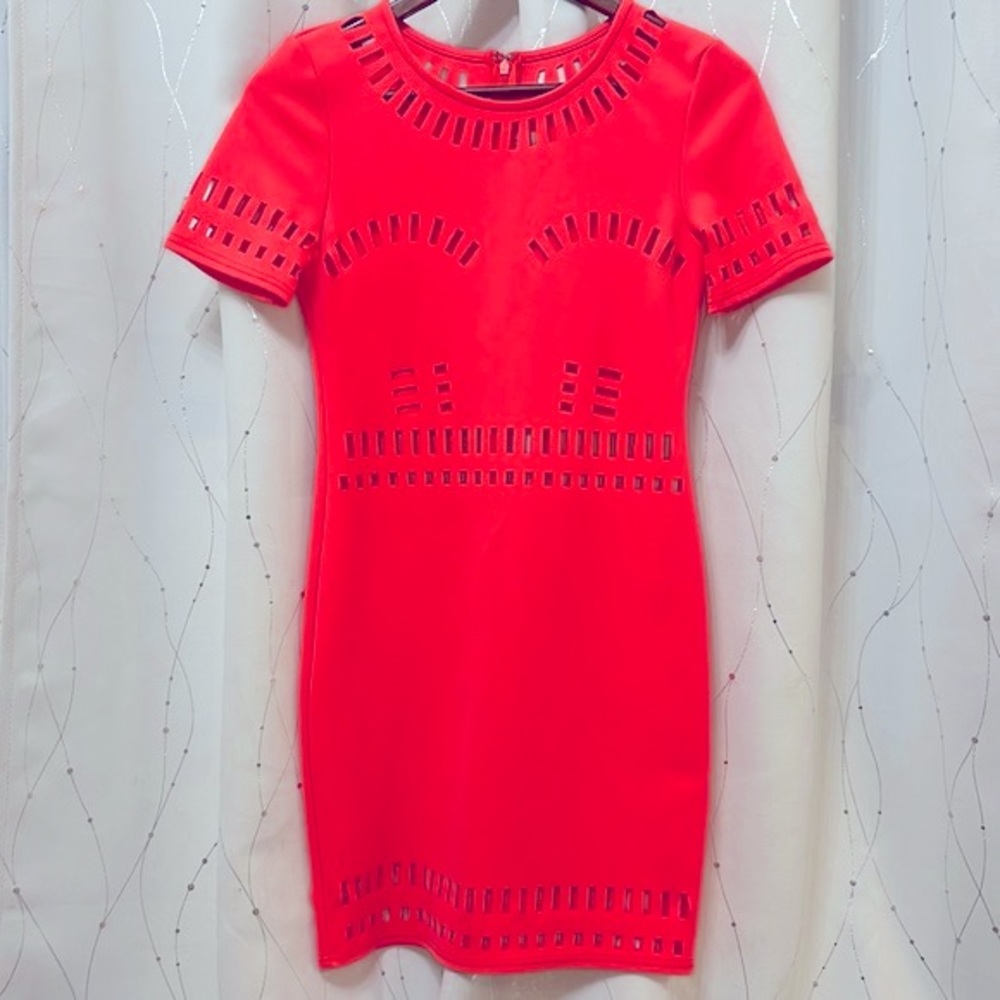 EUC Topshop | laser cut bodycon coral midi dress